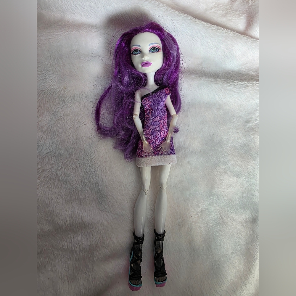 Monster High Spectra Vondergeist Doll